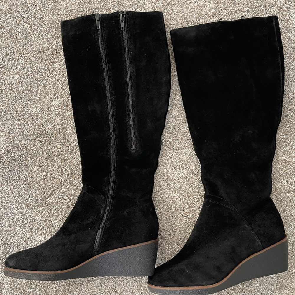 Aerosoles NWOB Black Suede Women's Wedge Boots